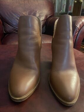 Steve Madden Brown Leather Pointed Ankle Booties